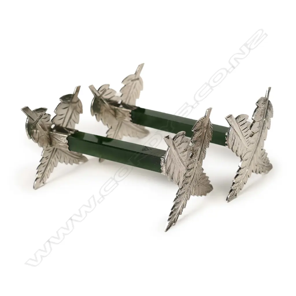 William Paterson (Dunedin) greenstone and silver knife rests, Image 1++